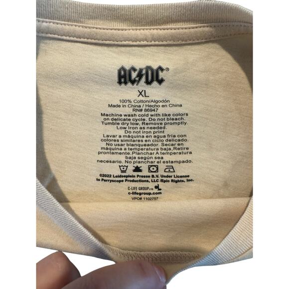 AC/DC Tie-Dye Leopard Crop Top XL Black Cream Band Tee Rock Graphic Shirt 2022 - Picture 5 of 5